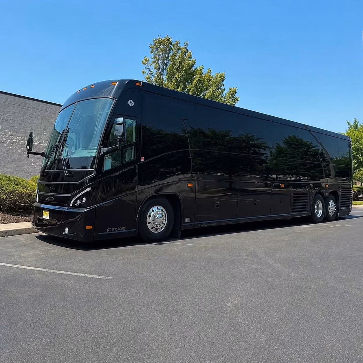 airport transfers and dignitary shuttles to and from mia and fll