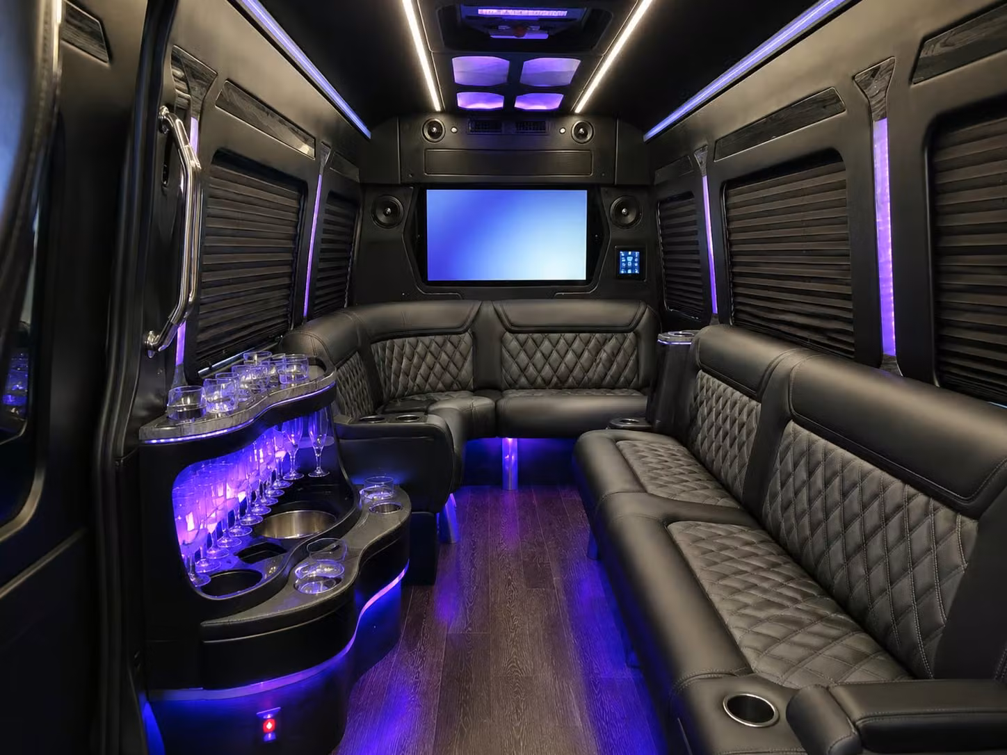 for quick and easy miramar sporting event transportation coachbusmiramar com has the right bus